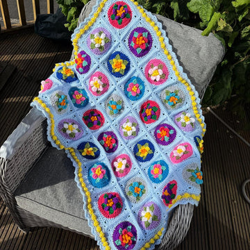 Soft Bundle of Blooms Baby Blanket