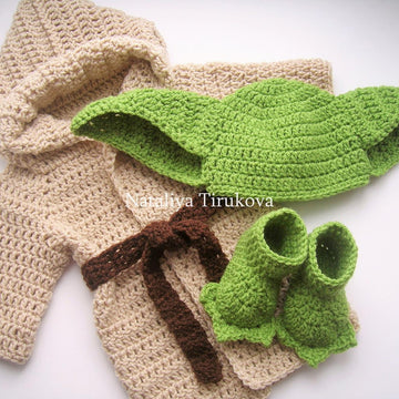 Baby Yoda Outfit