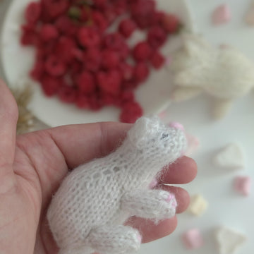 Kitty knitting pattern. Toy cat knitting pattern