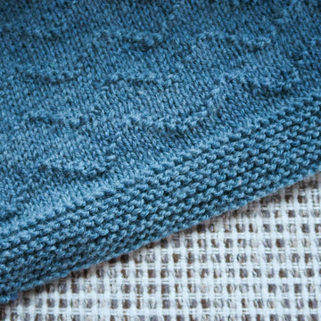 Waves Blanket