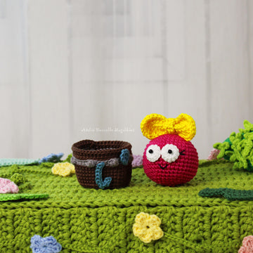 Polly Plantar Cute Frog Girl Amigurumi Crochet Pattern – PDF Digital Download (English)