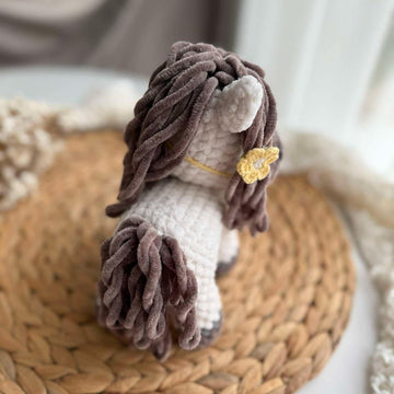 Plush horse toy