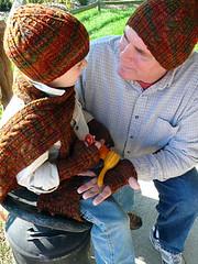 Oktober Zest Fingerless Mitts