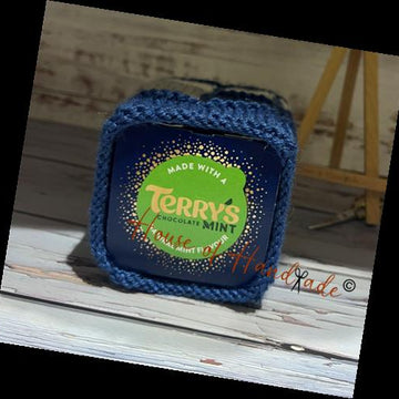 Police Box Chocolate Orange Box Cover Knitting Pattern