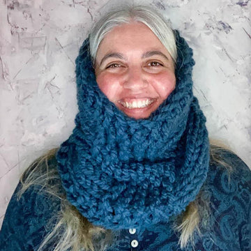 Flying Off the Needles Cowl