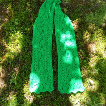Lacy Apple Leaf Scarf