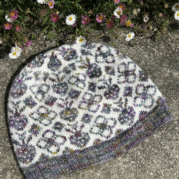 Beth & Diana hat