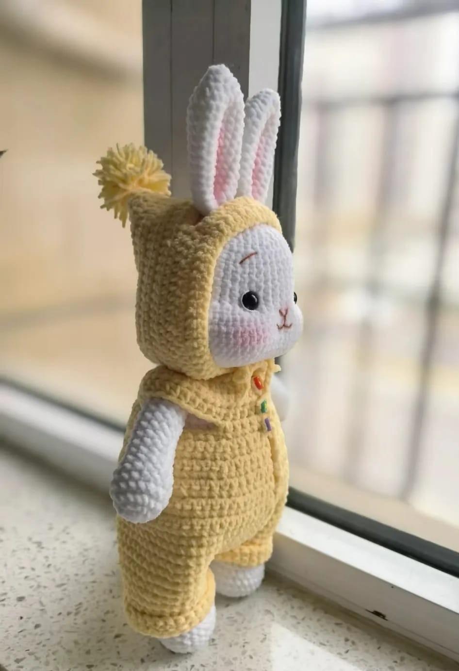 Outfit for Easter Bunny Crochet Pattern