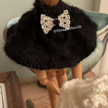 Susie capes for dolls