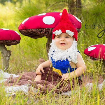 Gnome and Santa Newborn to Child 5