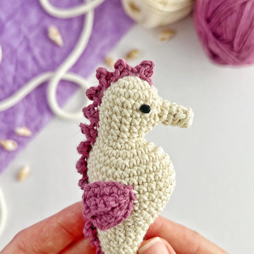Seahorse crochet pattern keychain Amigurumi sea animal mini toy Car hanging Crochet keyring bag charm