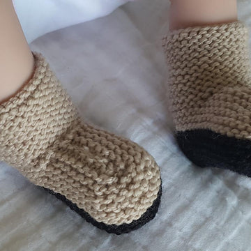Cassandra - side buttoning boots
