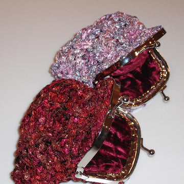 Ribbon coin purse