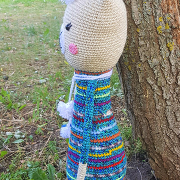 Scrap yarn llama