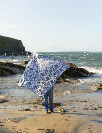 Whales & Waves Throw