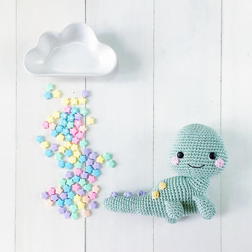 Takashi the little dinosaur amigurumi pattern