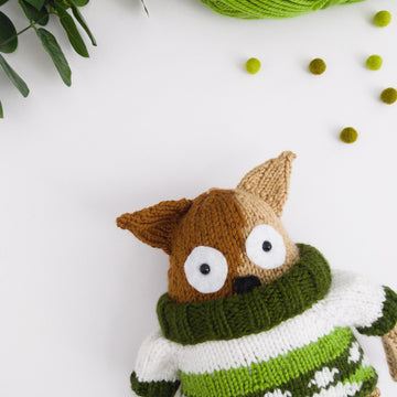 Paul the Cat with a Sweater - Toy Knitting Pattern