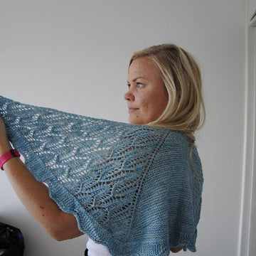 Bows and Arrows Shawl