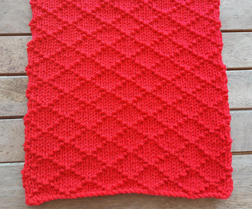 Nicky - diamond stitch scarf or cowl