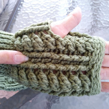The Florentine Fingerless Gloves