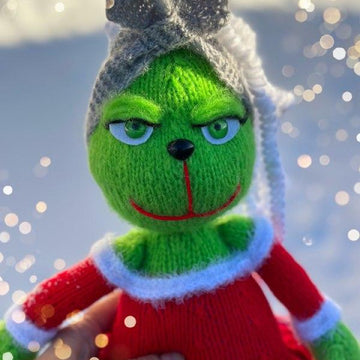 Miss Grinch knitting pattern.