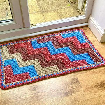 Stairs motif rug by HueLaVive