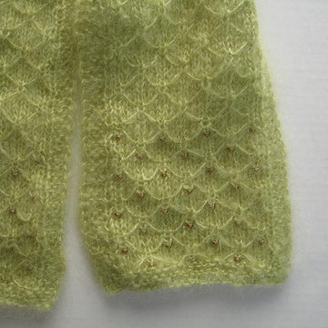 A Bead Marks The Spot, Scarf