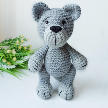 Crochet wolf amigurumi pattern