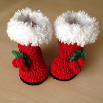 Santa Baby Bootie & Hat Set N 333