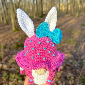 Easter gnome (girl)