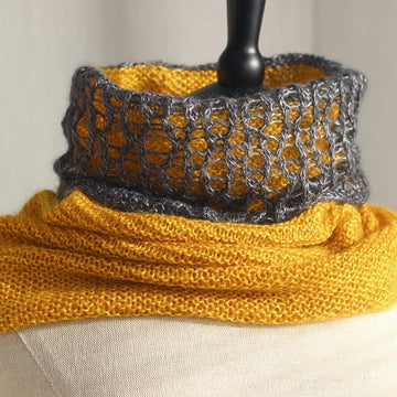 Goldtau cowl