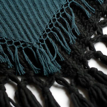 Dark City - Shawlette