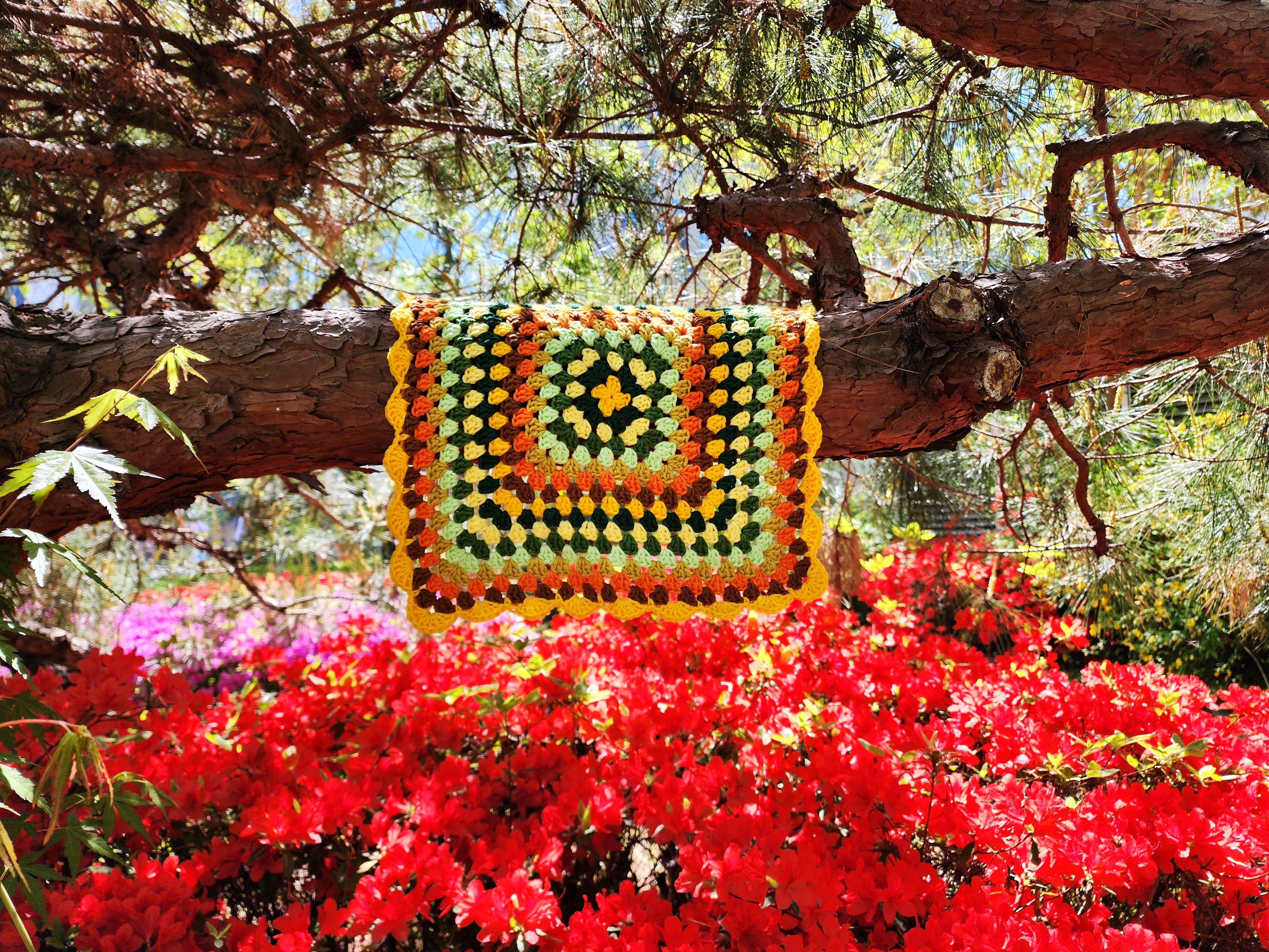 Fresh Spring Doily /Cover