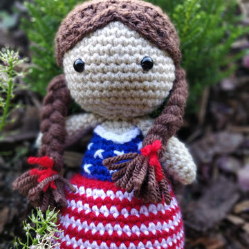 Miss 4th July Amigurumi doll