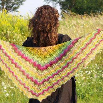 Meander shawl