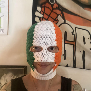 Crocheted Kneecap Balaclava