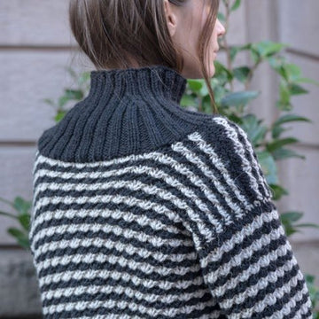 Abbraccio Sweater in Red Heart Vera - LM6046 - Downloadable PDF