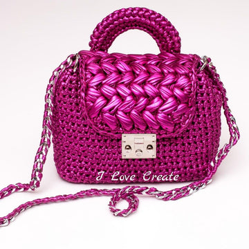 Bag with puff stitch flap