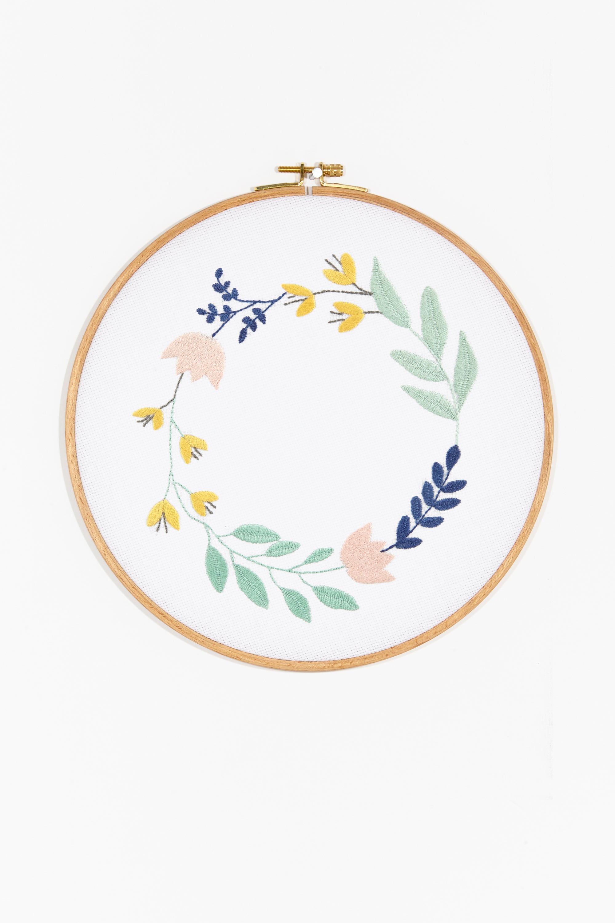 Floral Wreath  in DMC - PAT0054 -  Downloadable PDF