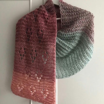 Strawberries scarf