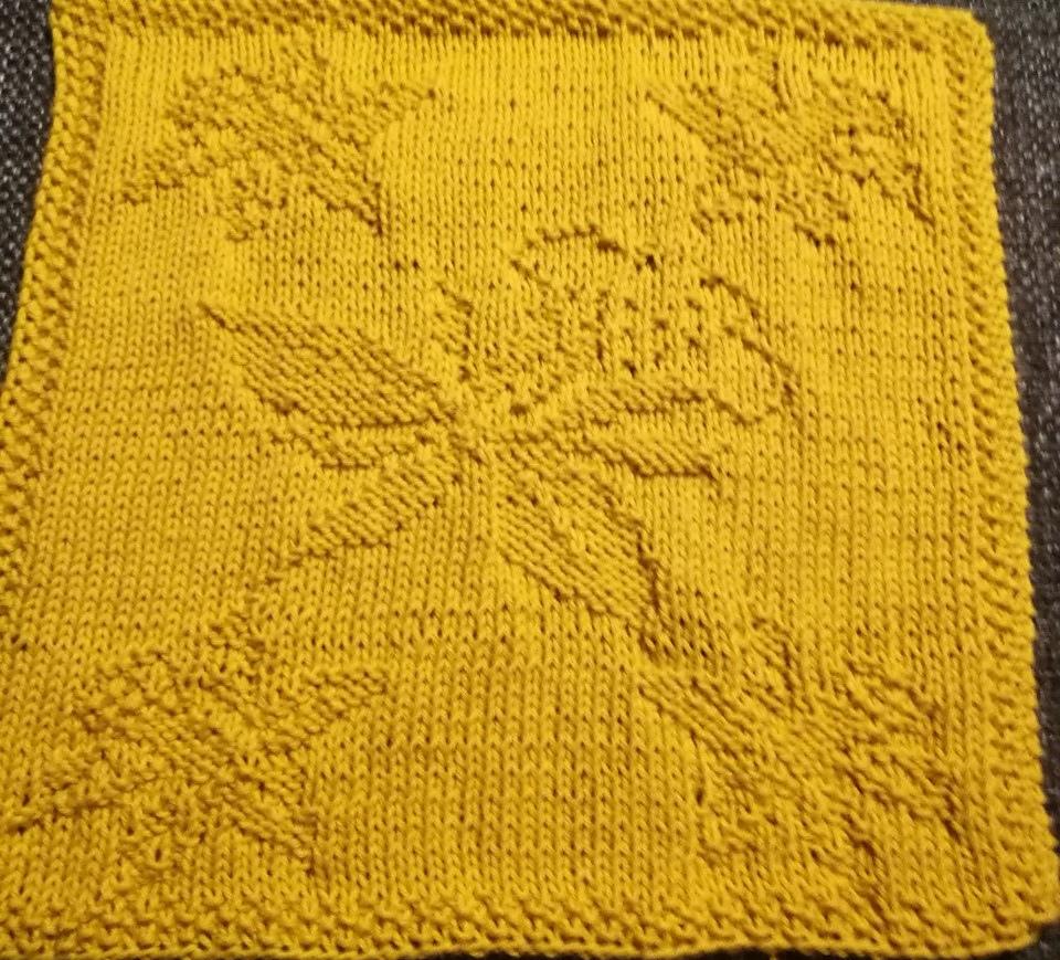 Nr. 496 Daffodils heads outward 65 stitches