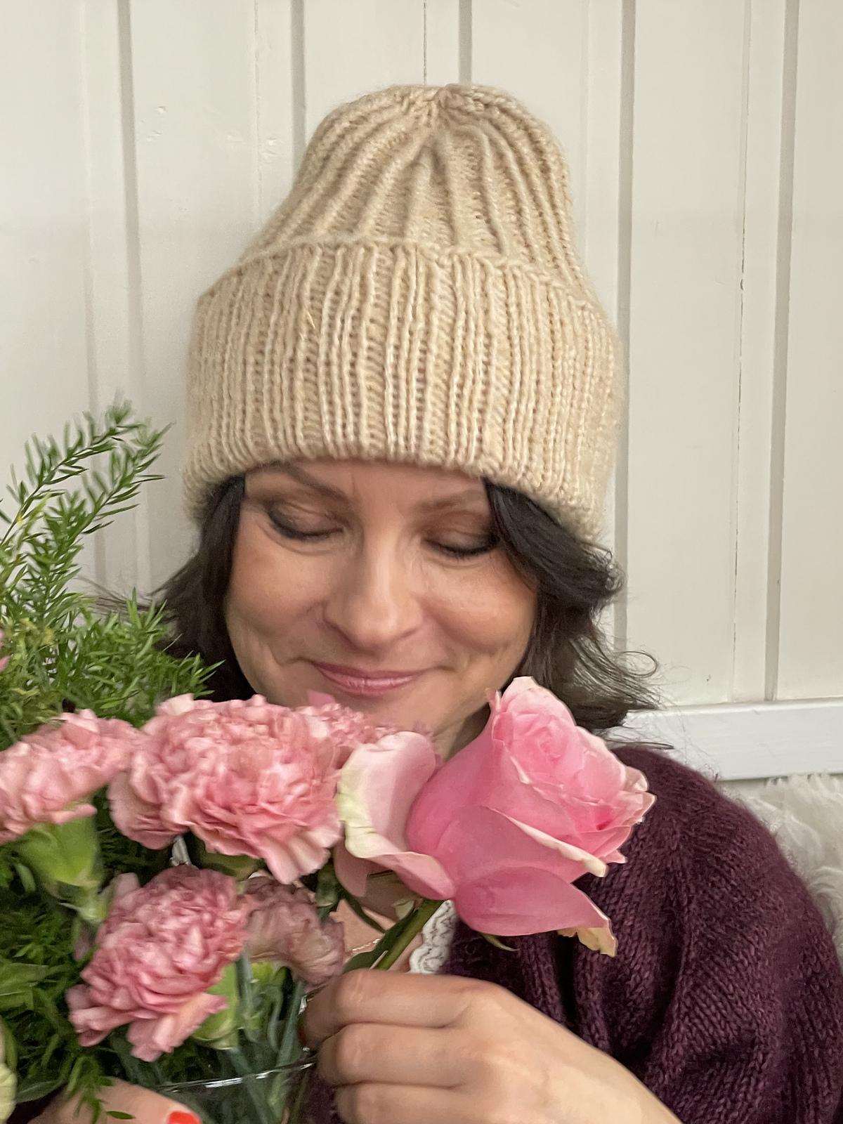 Twist Bloom Hat