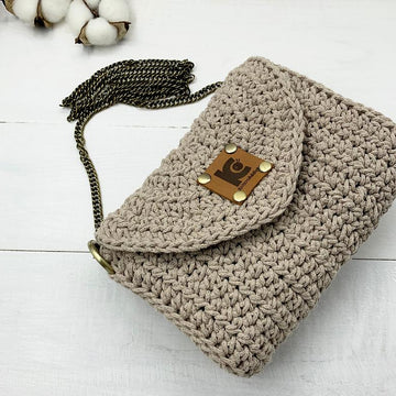 Four season crochet purse
