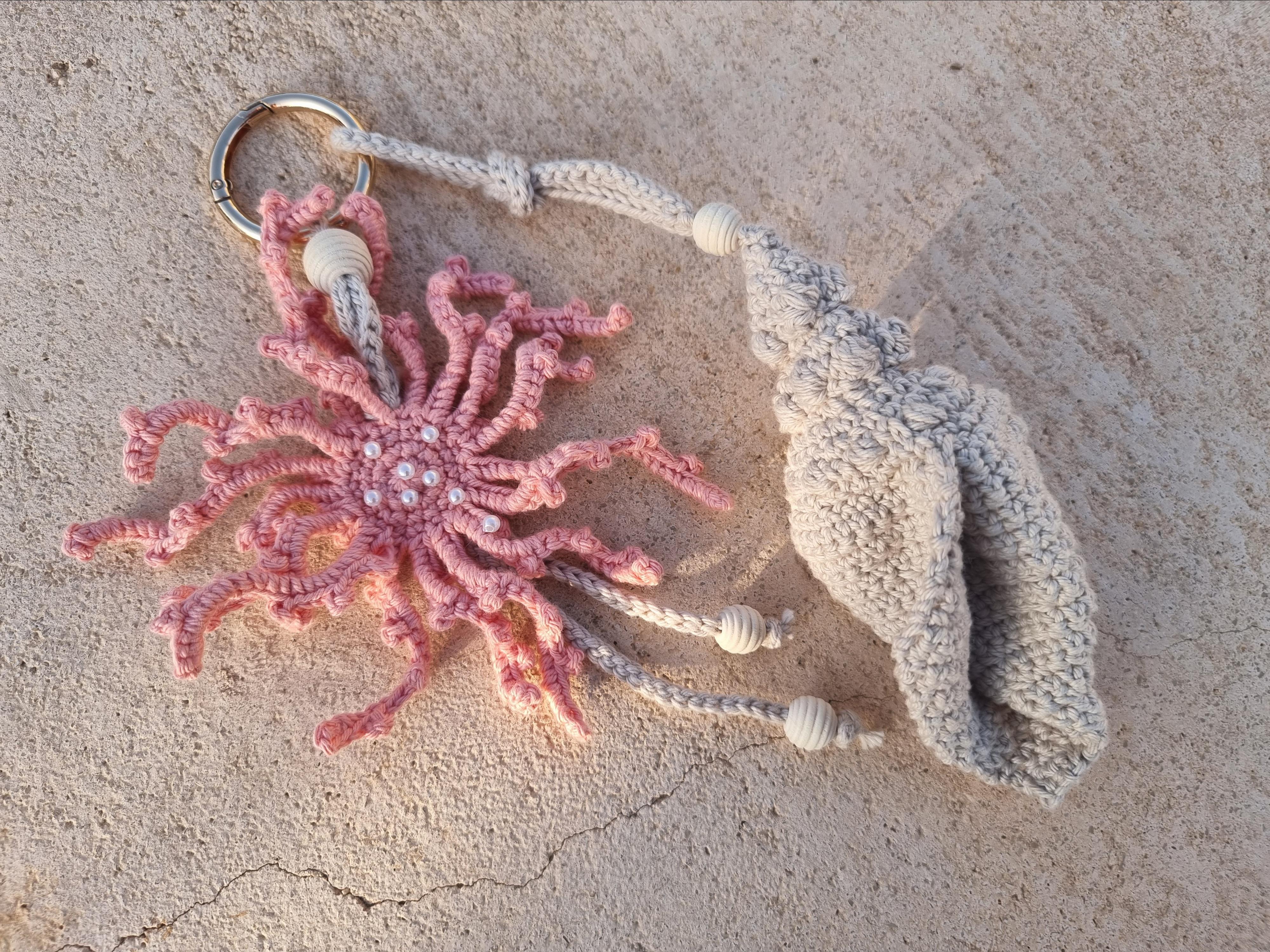 Seashell coral bag charm keychain crochet pattern B2