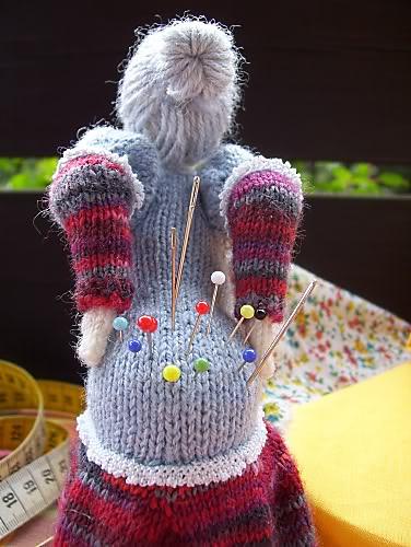 OUCH! - a somewhat different pincushion ;-)