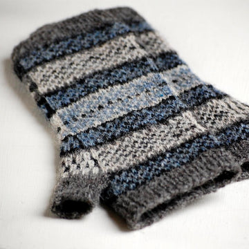 X & O Mitts