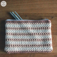 Moss Stitch Zipper Pouch