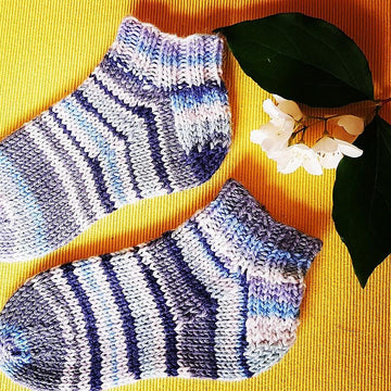 Cuff-down Size-inclusive Vanilla Shortie Socks