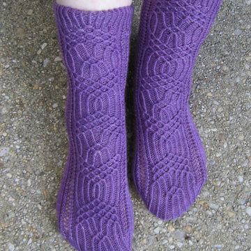 New Castle Clustered Socks
