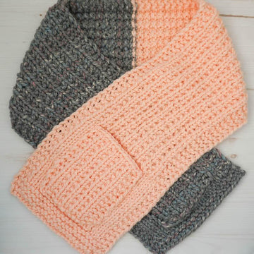 Color Blocked Pocket Scarf
